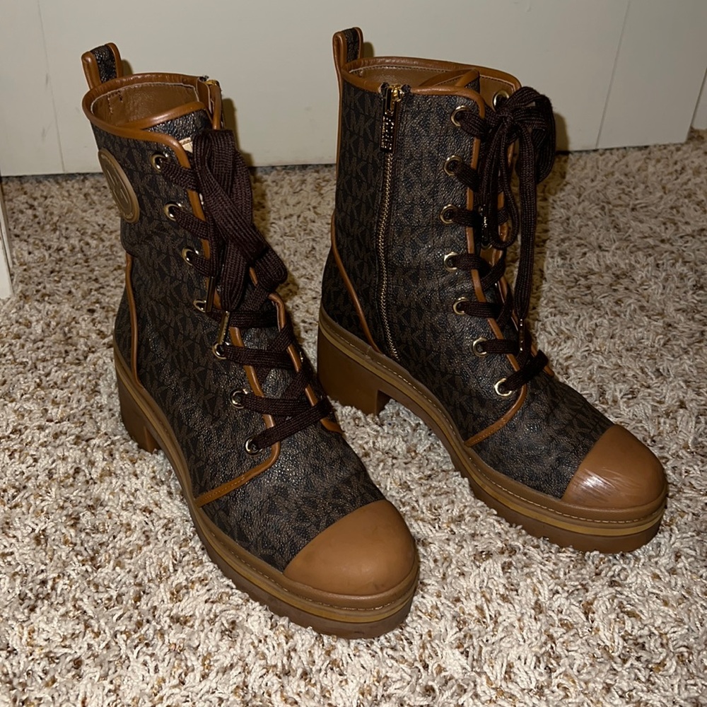 Michael Kors boots with zipper. Size 8 dark brown MK with lighter brown sole